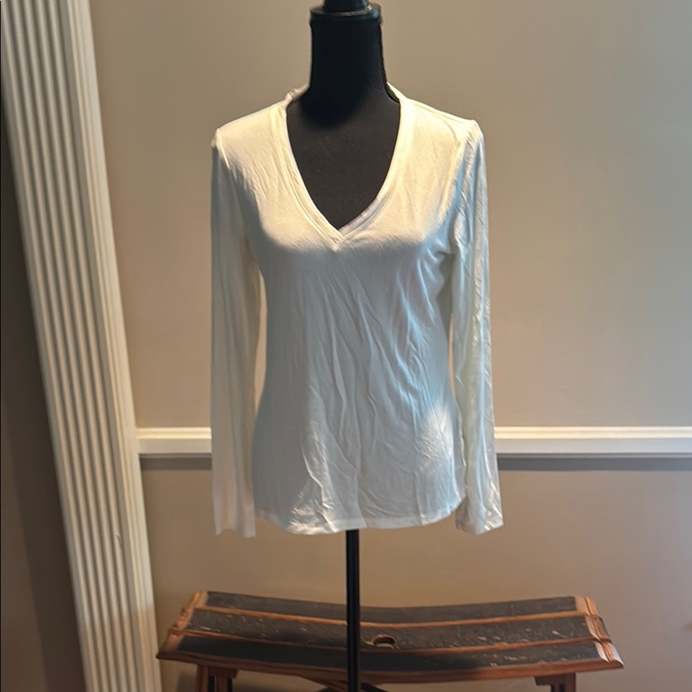 WHBM Women's Cream V-Neck Long Sleeve Top with Satin Satin Detail on Back NWT
